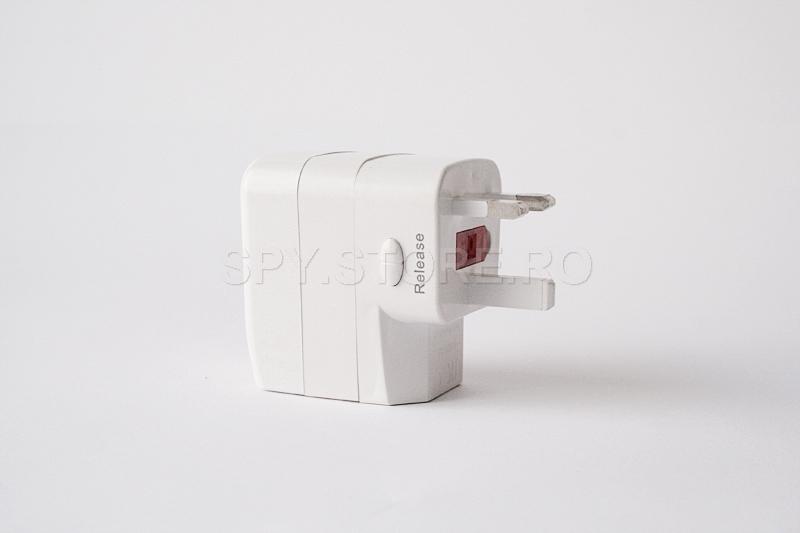 Adaptor universal cu Microfon spion GSM Adaptor universal cu Microfon spion GSM