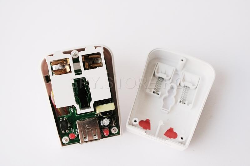 Adaptor universal cu Microfon spion GSM Adaptor universal cu Microfon spion GSM