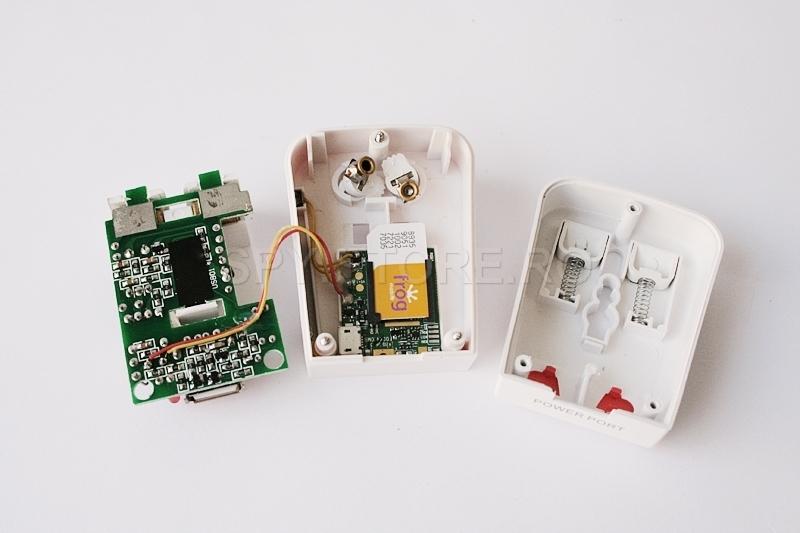 Adaptor universal cu Microfon spion GSM Adaptor universal cu Microfon spion GSM