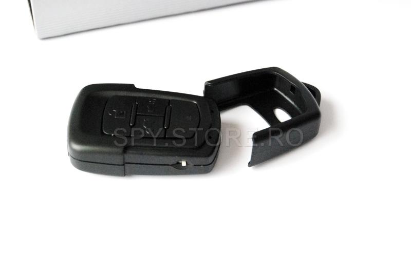 Camera camuflata in telecomanda auto cu memorie de 8 GB 