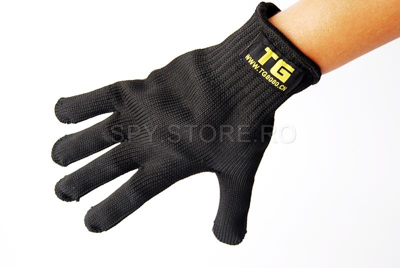 Manusi de protectie cu fire din metal