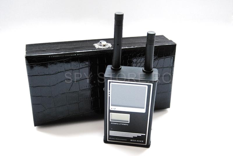 Detector profesional pentru camere wireless 