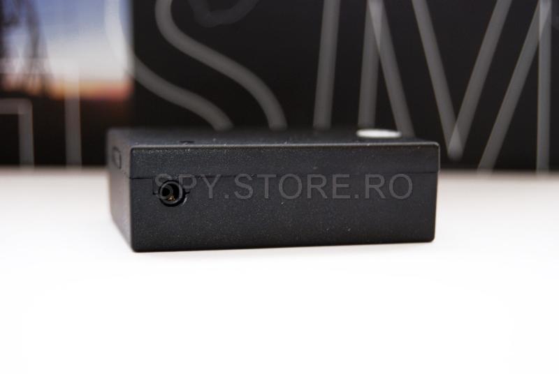 Microfon GSM cu senzor de activare vocala si soc Microfon GSM cu senzor de activare vocala si soc