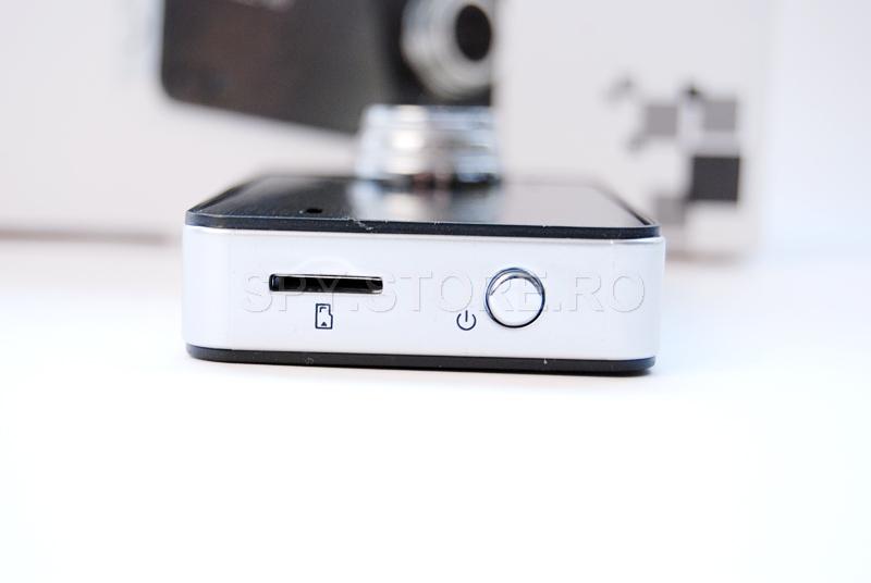 Videoregistrator cu display de 2.7 inchi Videoregistrator cu display de 2.7 inchi