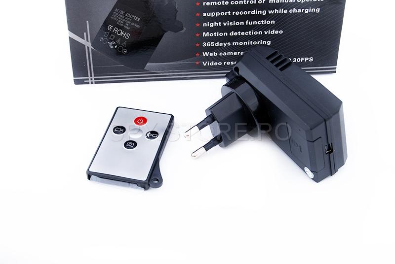 Adaptor priza cu camera spy