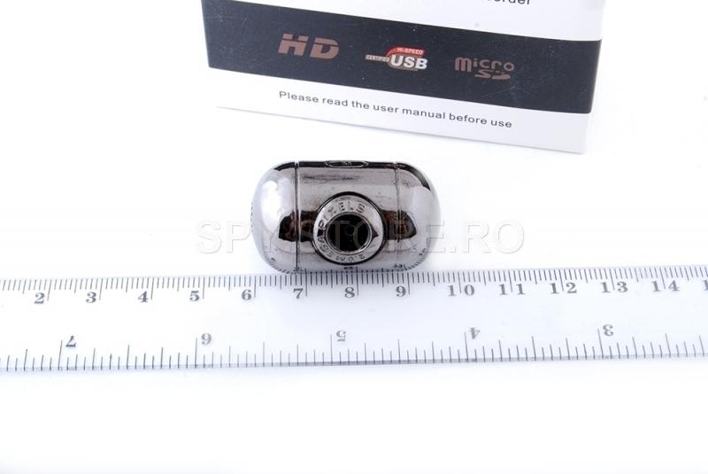 Camera mini cu memorie incorporata de 8GB